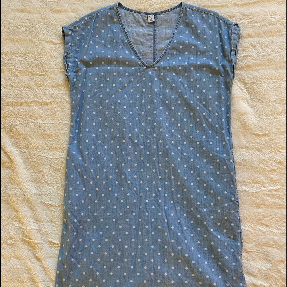 Denim dotted dress with pockets and buttons down the BACK  in size M Tall